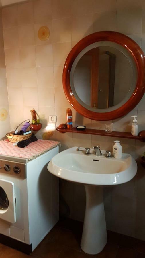 דירות מונטלצ'ינו Casa Caprioli מראה חיצוני תמונה